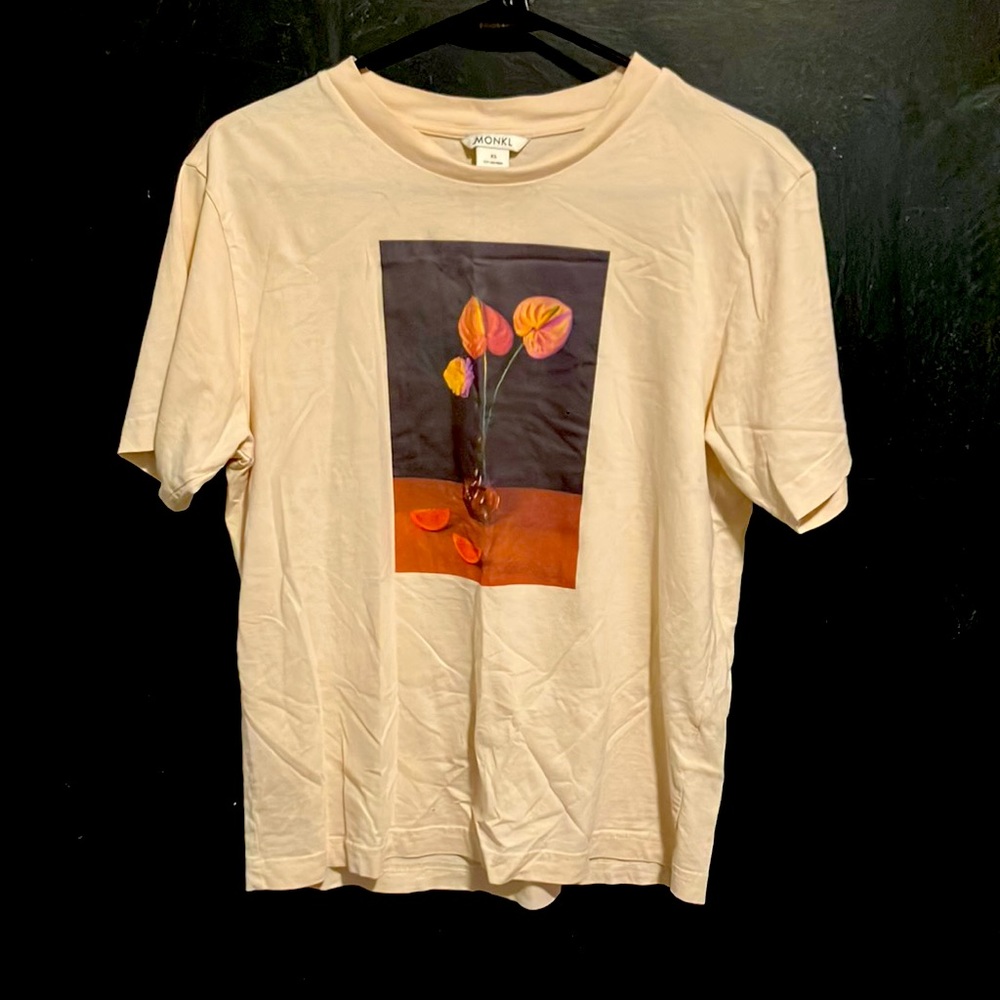 Women’s Tan Graphic T-shirt